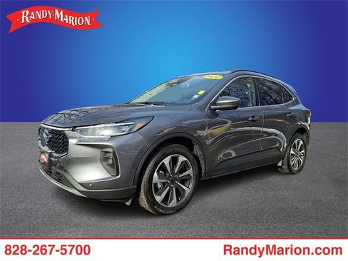 Used 2024 Ford Escape Platinum image 1