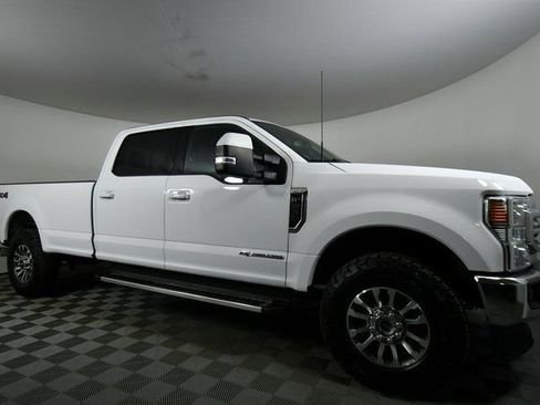 Used 2022 Ford F250 Lariat image 9