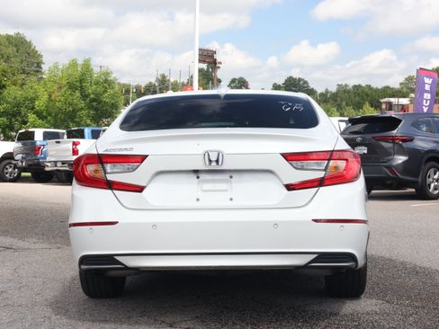 Used 2021 Honda Accord EX-L image 3