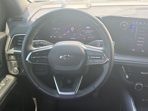 Used 2025 Chevrolet Tahoe Z71 w/ Comfort Package image 15