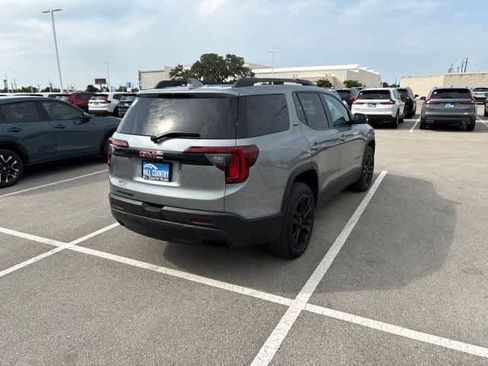 Used 2023 GMC Acadia SLT w/ Elevation Edition FWD image 5
