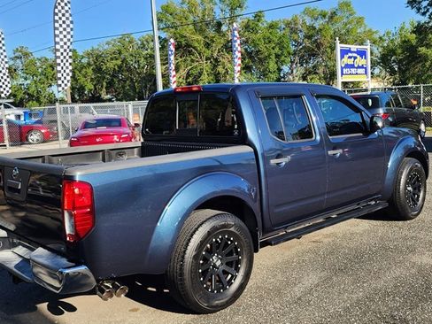 Used 2017 Nissan Frontier SV image 9