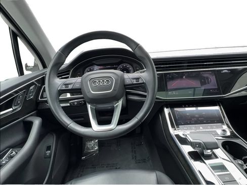 Used 2023 Audi Q7 2.0T Premium w/ Convenience Package AWD/4WD image 37