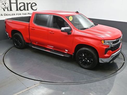 Used 2025 Chevrolet Silverado 1500 LT w/ Leather Package AWD/4WD image 47