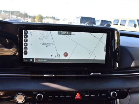 Used 2022 Kia Carnival SX image 18