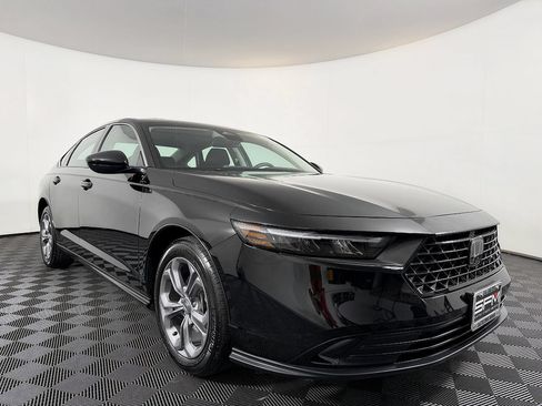 Used 2024 Honda Accord EX image 6