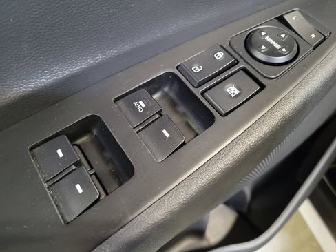 Used 2019 Hyundai Tucson Sport w/ Cargo Package image 27