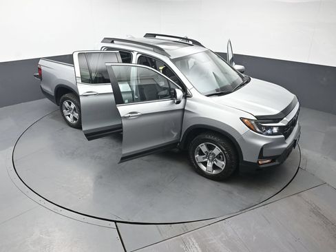 Certified 2025 Honda Ridgeline RTL image 53