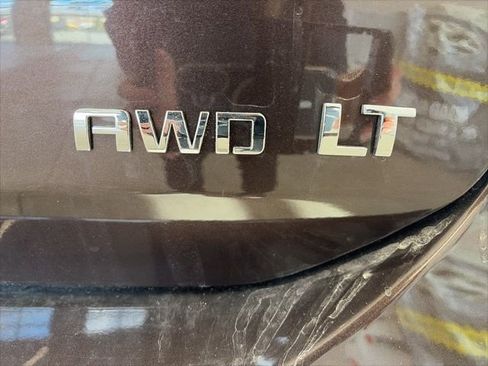 Used 2020 Chevrolet Equinox LT w/ Driver Convenience Package image 8