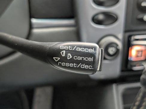 Used 2002 Porsche 911 Carrera image 18