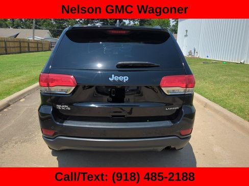 Used 2018 Jeep Grand Cherokee Laredo AWD/4WD image 9