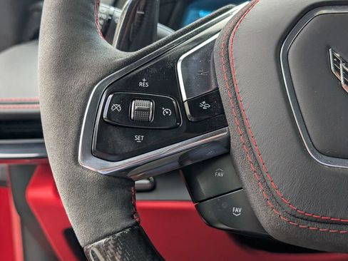 Used 2024 Chevrolet Corvette Z06 RWD image 17