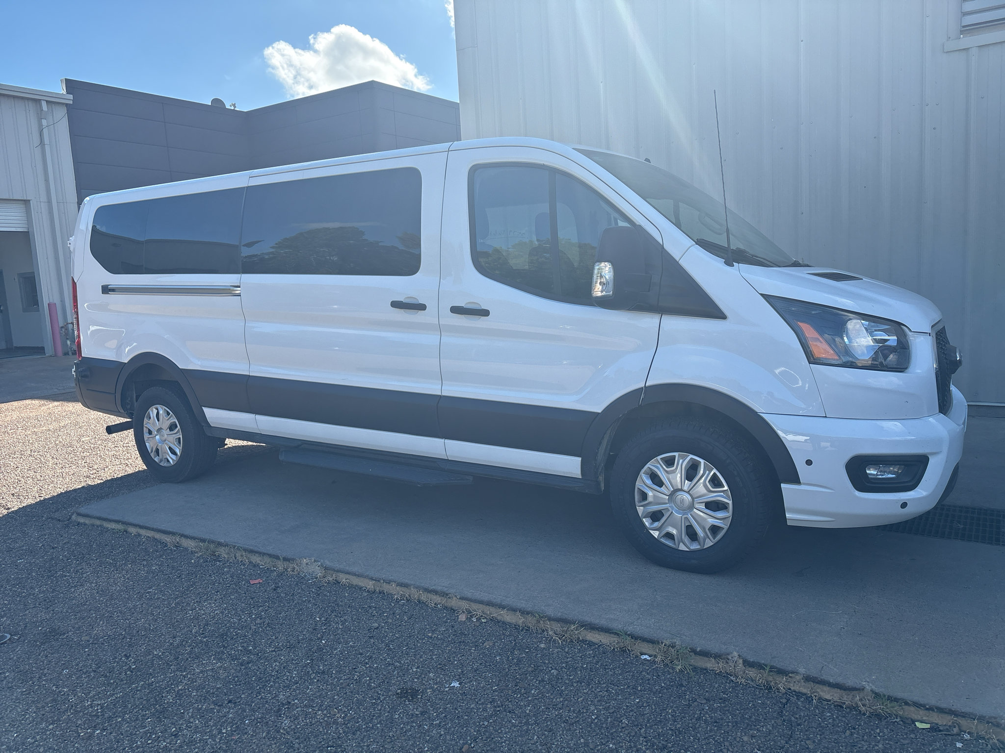 Used 2024 Ford Transit 350 XLT RWD image 2