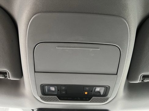 Used 2022 Ford F150 XLT image 51