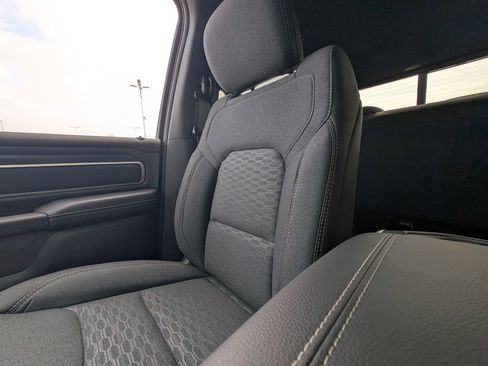 New 2026 RAM 1500 4x4 Crew Cab image 12