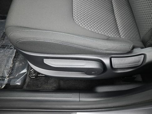 Used 2024 Kia Sportage LX image 15