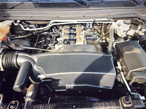 Used 2022 Chevrolet Colorado LT w/ Fleet Safety Package image 7