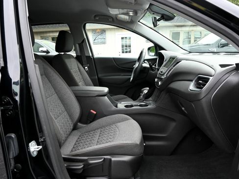 Used 2024 Chevrolet Equinox LT image 34