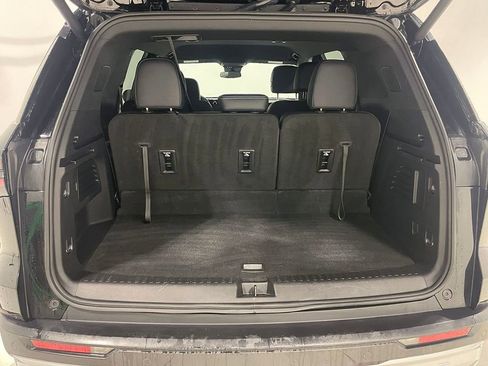 Used 2026 Chevrolet Traverse LT image 5