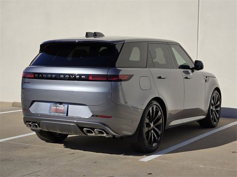 New 2025 Land Rover Range Rover Sport Dynamic SE image 3