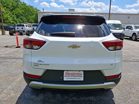 Used 2023 Chevrolet TrailBlazer LT w/ Convenience Package AWD/4WD image 4