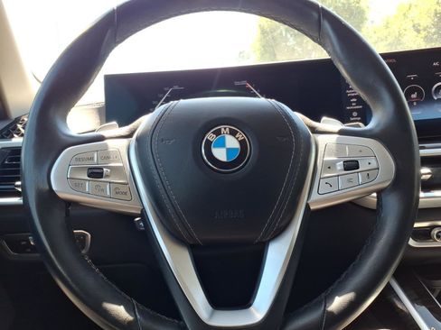 Used 2023 BMW X7 xDrive40i AWD/4WD image 25