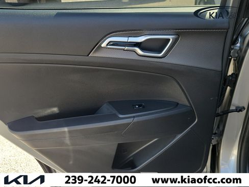 Certified 2025 Kia Sportage LX FWD image 13