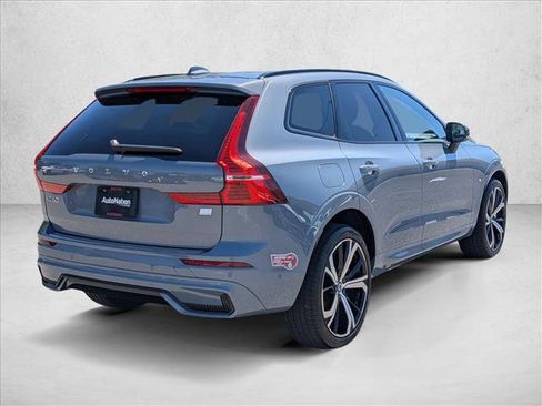 Used 2024 Volvo XC60 T8 Ultimate w/ Climate Package AWD/4WD image 5