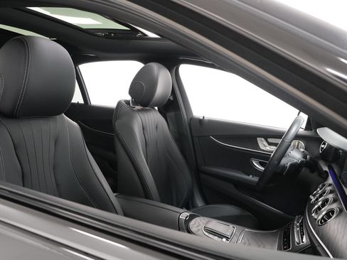 Used 2023 Mercedes-Benz E 350 4MATIC Sedan image 37