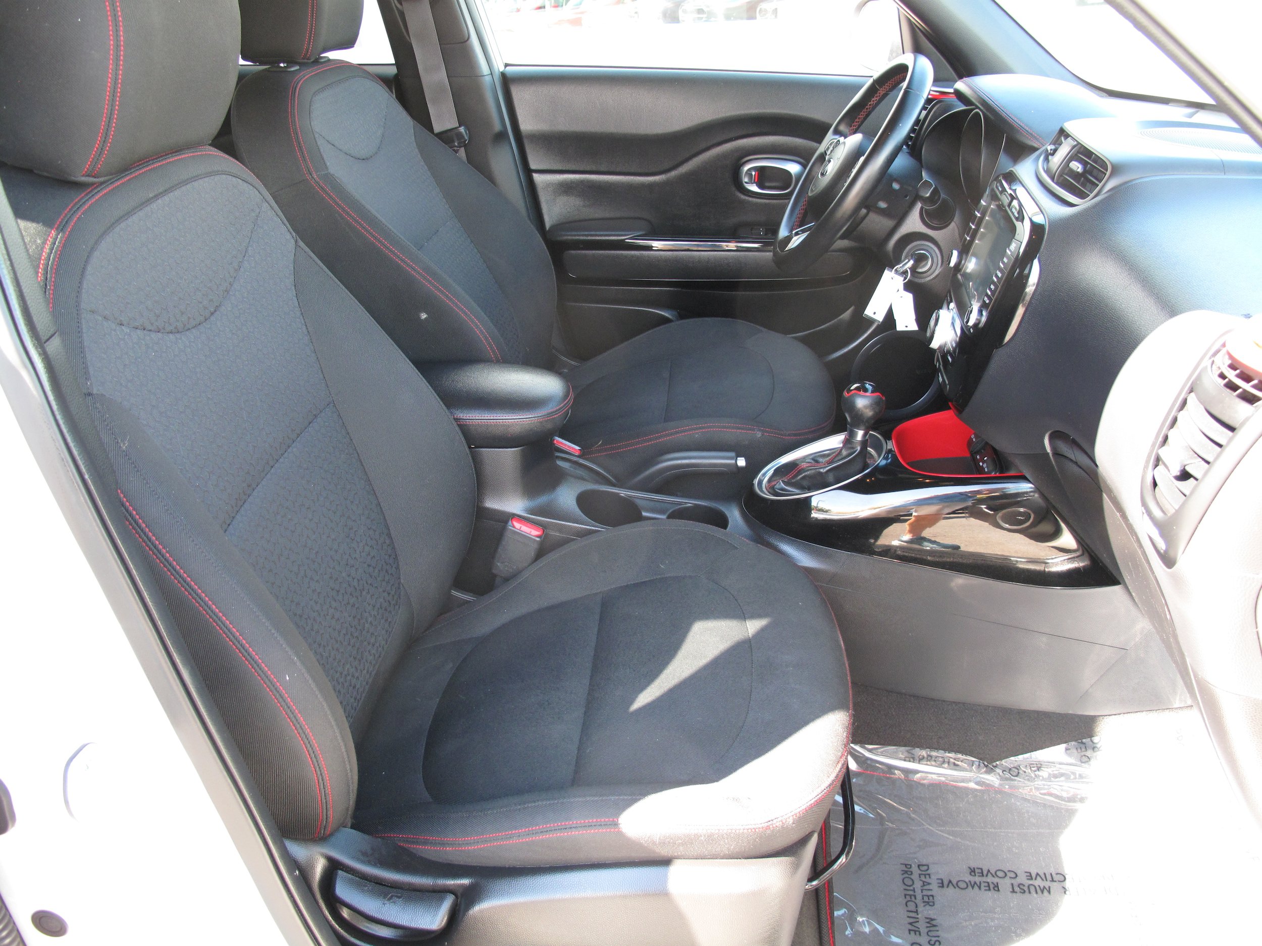 Used 2014 Kia Soul + FWD image 13