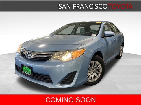 Used 2013 Toyota Camry LE FWD image 1