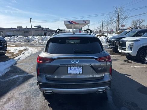 Certified 2022 INFINITI QX50 Essential image 6
