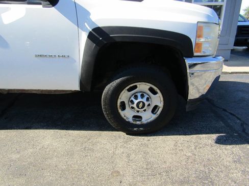 Used 2011 Chevrolet Silverado 2500 W/T image 7
