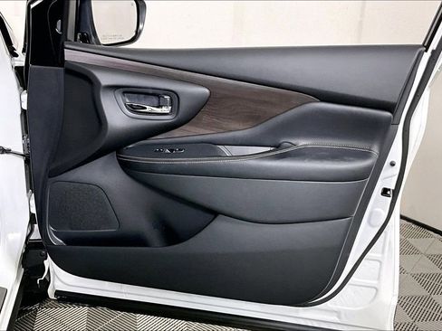 Used 2024 Nissan Murano Platinum w/ Cargo Package image 24