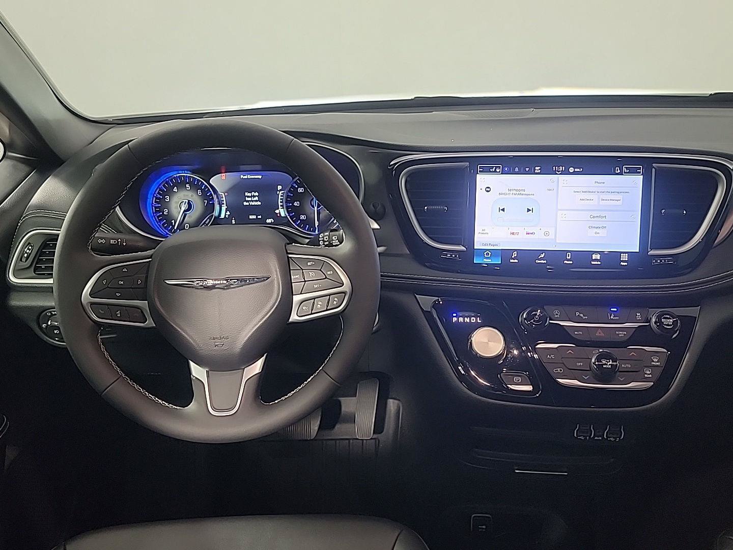 Used 2025 Chrysler Pacifica Select FWD image 22