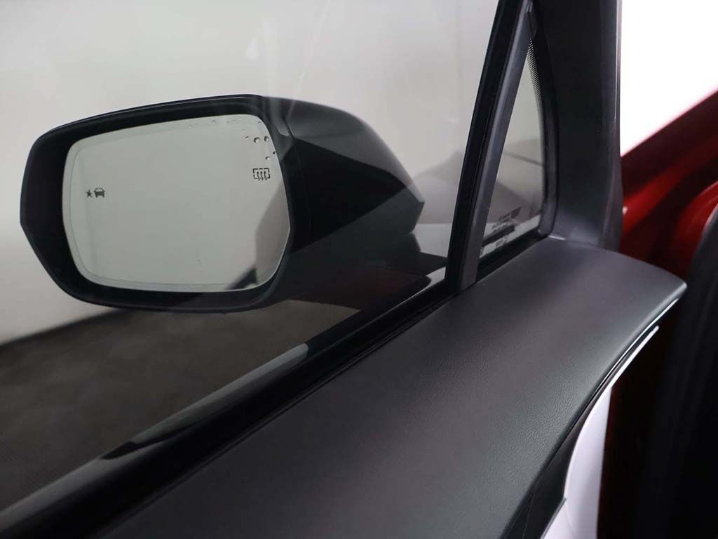 Used 2024 Cadillac Lyriq Sport RWD image 36
