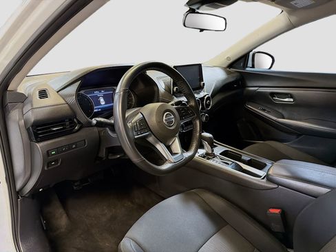 Used 2023 Nissan Sentra SV FWD image 9