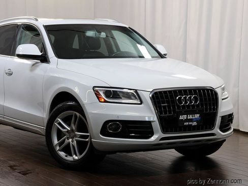 Used 2015 Audi Q5 2.0T Premium Plus w/ Technology Package AWD/4WD image 2