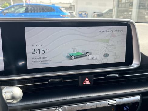 Used 2024 Hyundai Ioniq 6 SE RWD image 26