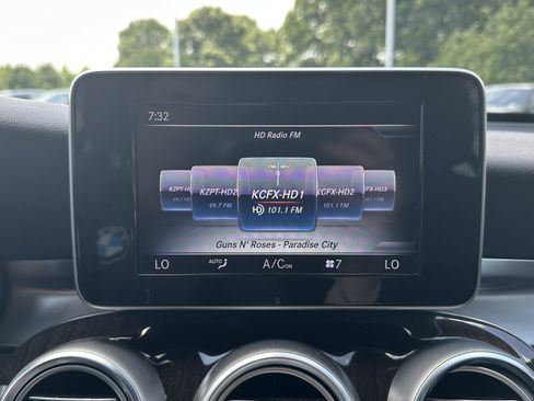 Used 2018 Mercedes-Benz GLC 300 4MATIC image 25