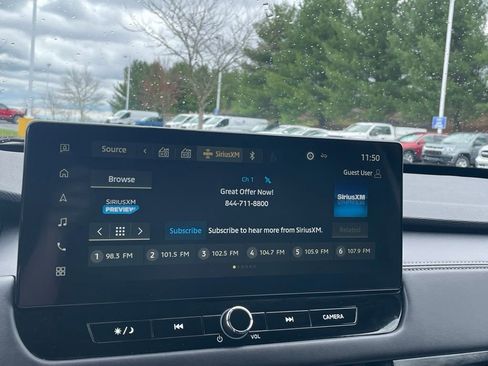 Used 2025 Mitsubishi Outlander SE image 41