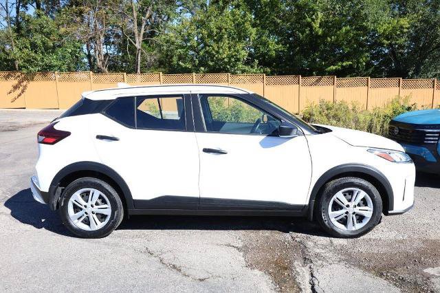 Certified 2025 Nissan Kicks Play S FWD image 5
