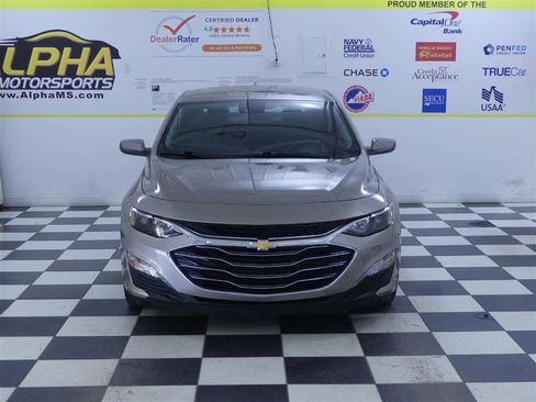 Used 2023 Chevrolet Malibu LT w/ Driver Confidence Package FWD image 2