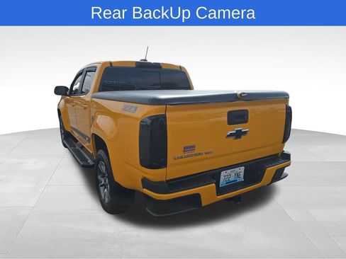 Used 2018 Chevrolet Colorado Z71 AWD/4WD image 3