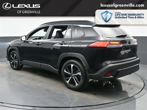 Used 2024 Toyota Corolla Cross XSE image 6