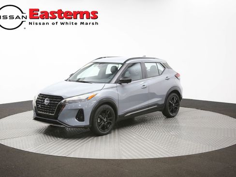 Used 2023 Nissan Kicks SR w/ SR Premium Package FWD image 55