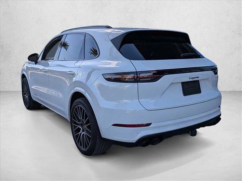 Used 2023 Porsche Cayenne image 7