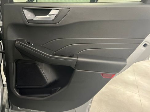 Used 2024 Ford Escape ST-Line image 19