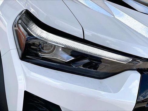 Certified 2024 Chevrolet Colorado ZR2 w/ ZR2 Convenience Package III AWD/4WD image 32