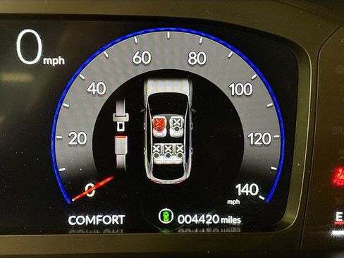 Used 2025 Acura ADX A-Spec image 11